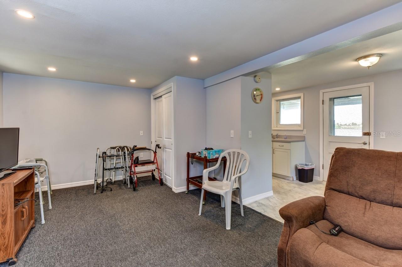 Barber 09-17-34 - Commercial Sale