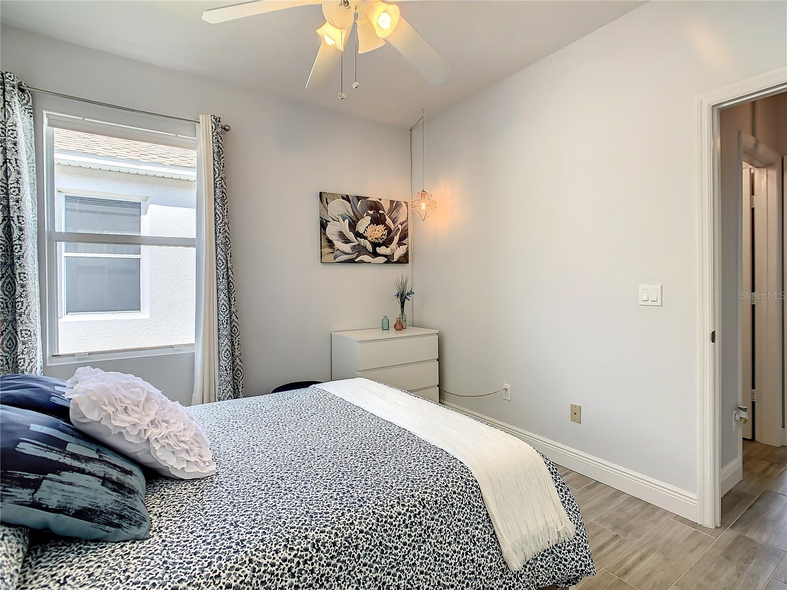 SUNSET RIDGE - Residential