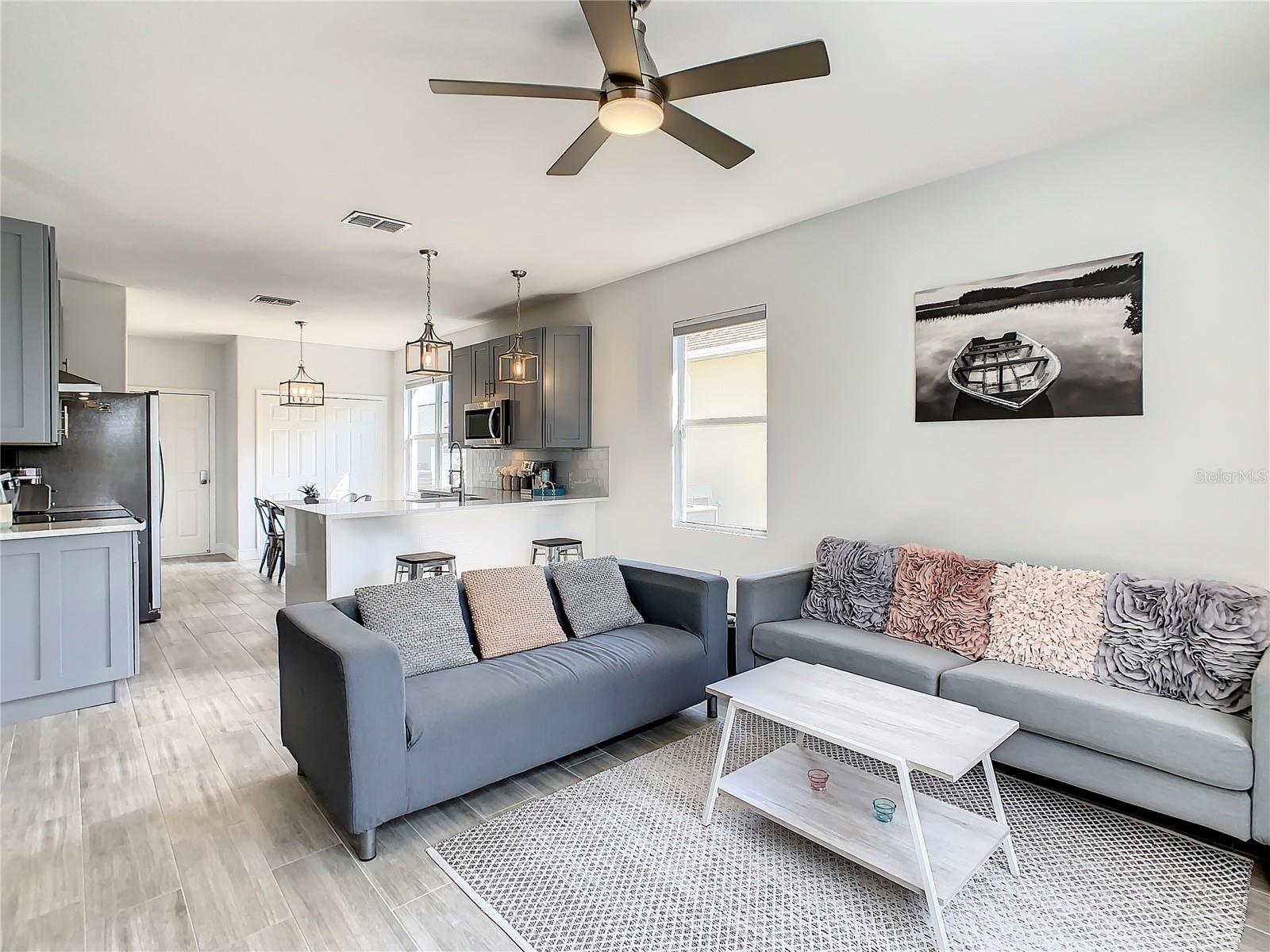 SUNSET RIDGE - Residential