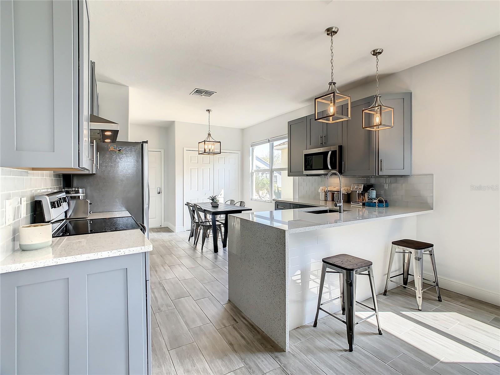 SUNSET RIDGE - Residential