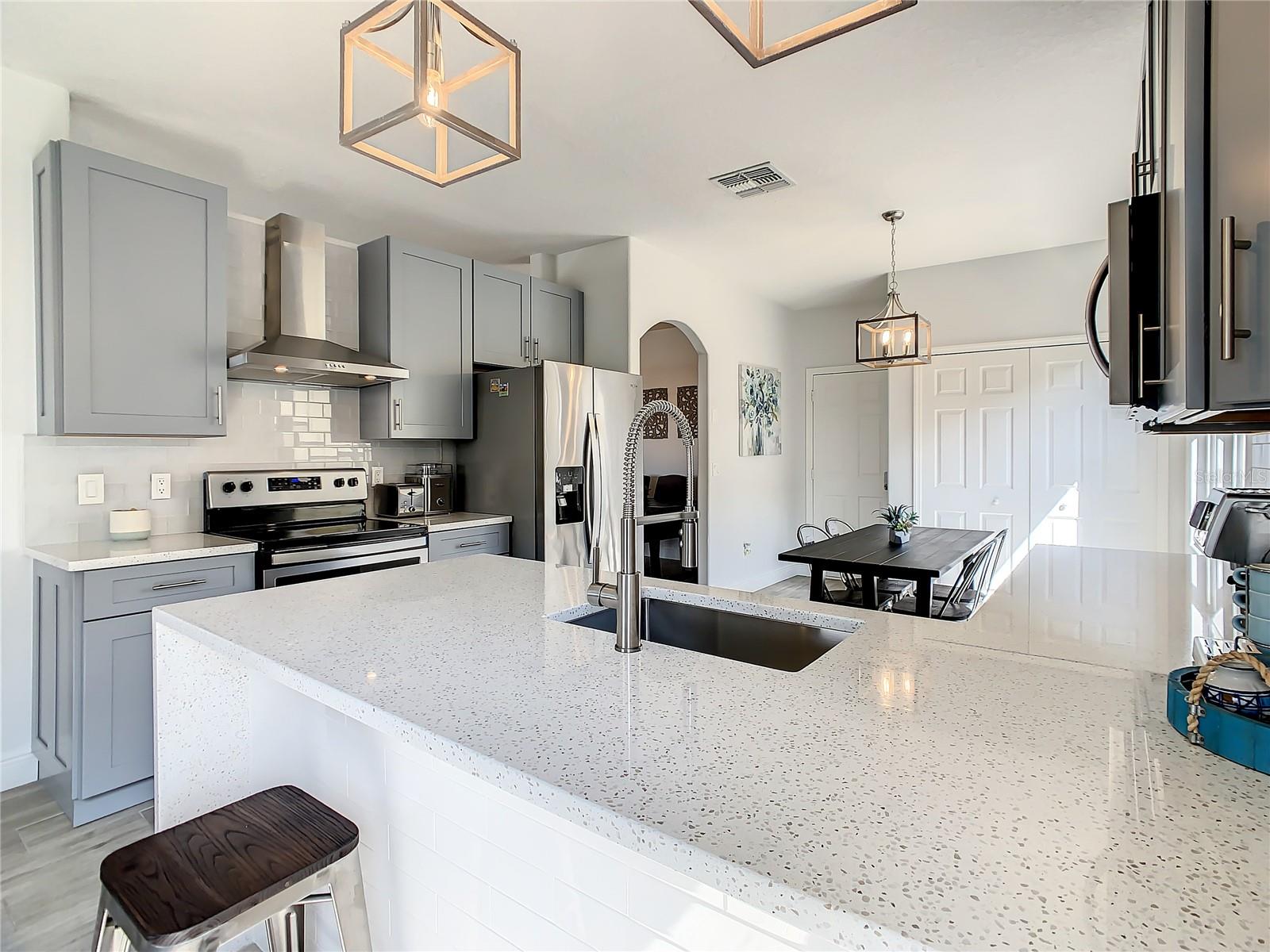 SUNSET RIDGE - Residential