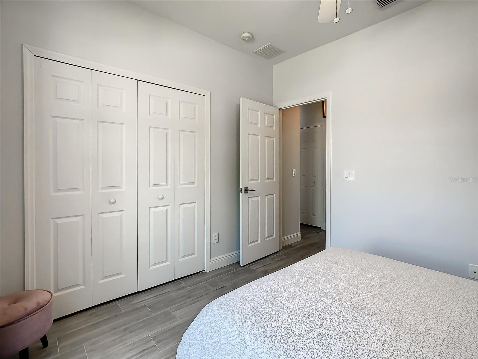 SUNSET RIDGE - Residential