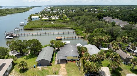 A home in EDGEWATER