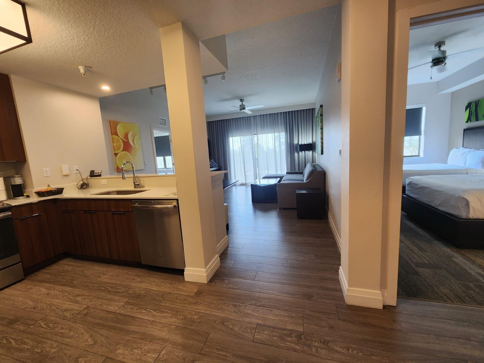 14501 GROVE RESORT AVENUE 2340