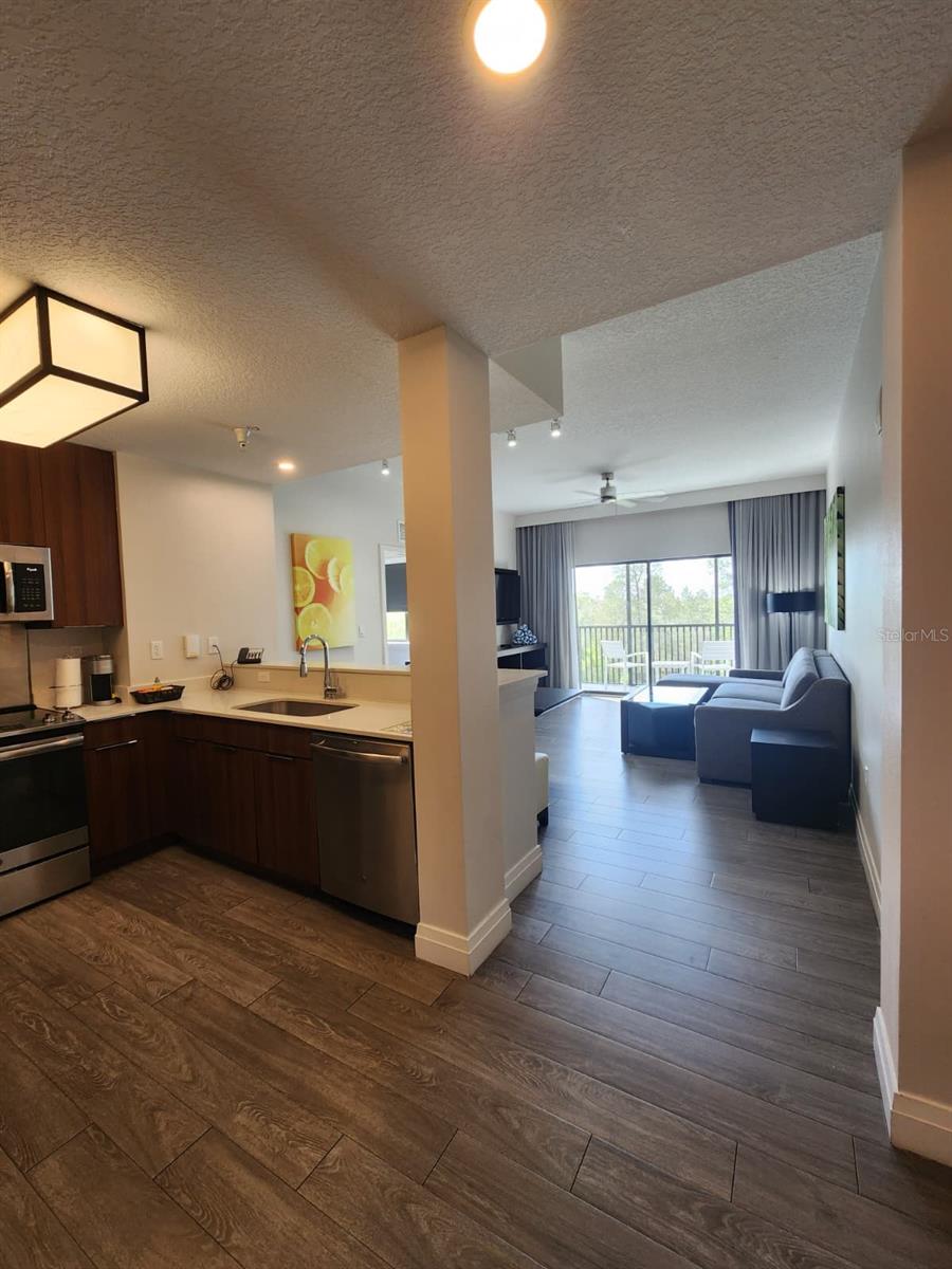 14501 GROVE RESORT AVENUE 2340