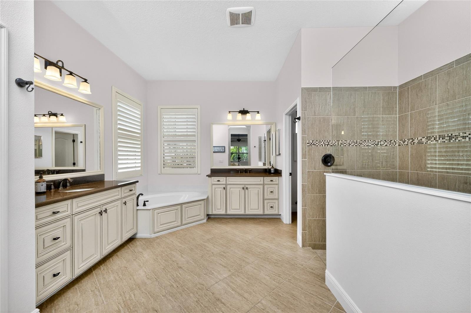 BOCA ROYALE PH 2 & 3 - Residential