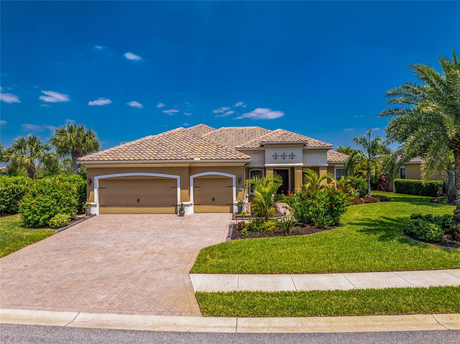 BOCA ROYALE PH 2 & 3 - Residential