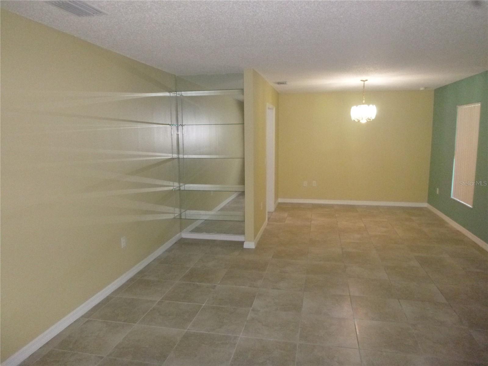 BLOOMINGDALE SEC D UNIT 02 - Residential Lease