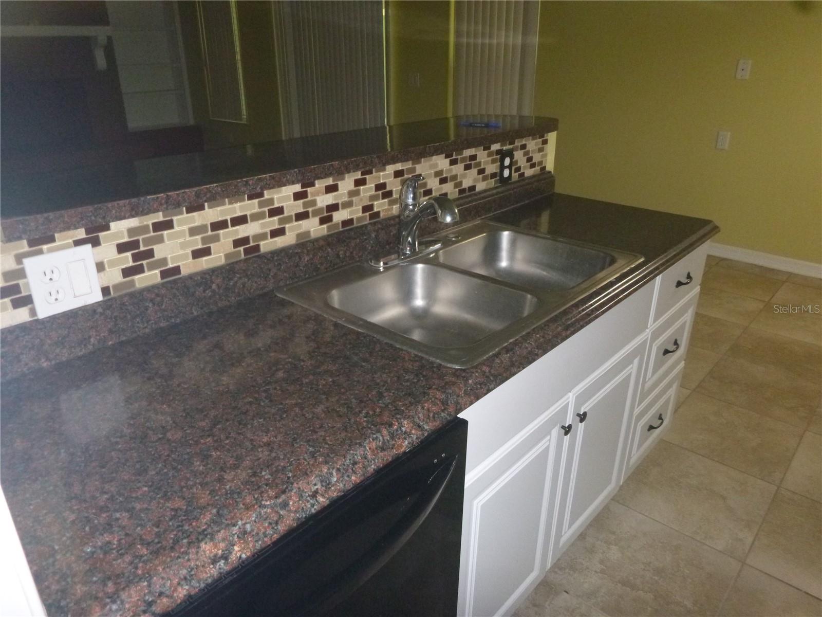 BLOOMINGDALE SEC D UNIT 02 - Residential Lease