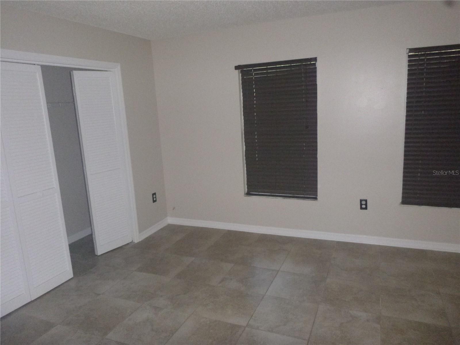 BLOOMINGDALE SEC D UNIT 02 - Residential Lease