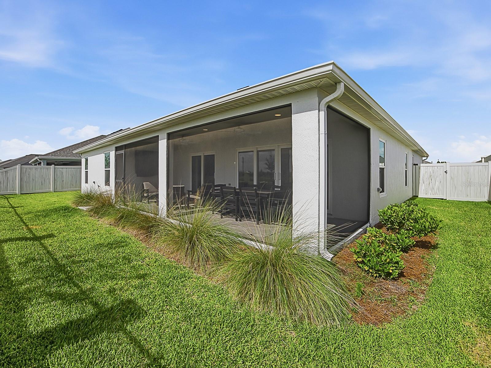 VILLAGES/SOUTHERN OAKS UN 246 - Residential
