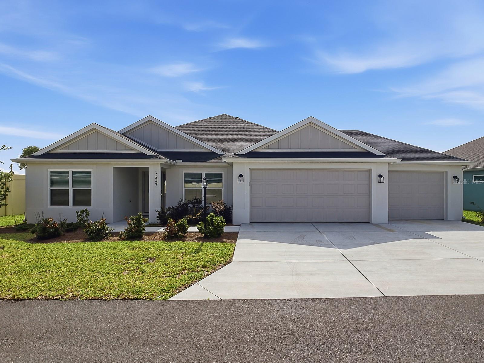 VILLAGES/SOUTHERN OAKS UN 246 - Residential