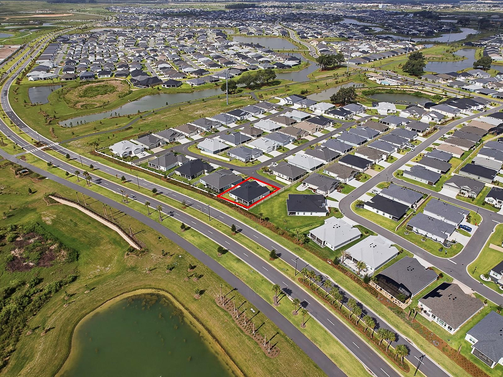 VILLAGES/SOUTHERN OAKS UN 246 - Residential
