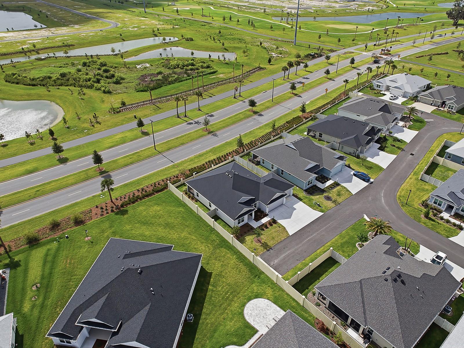 VILLAGES/SOUTHERN OAKS UN 246 - Residential