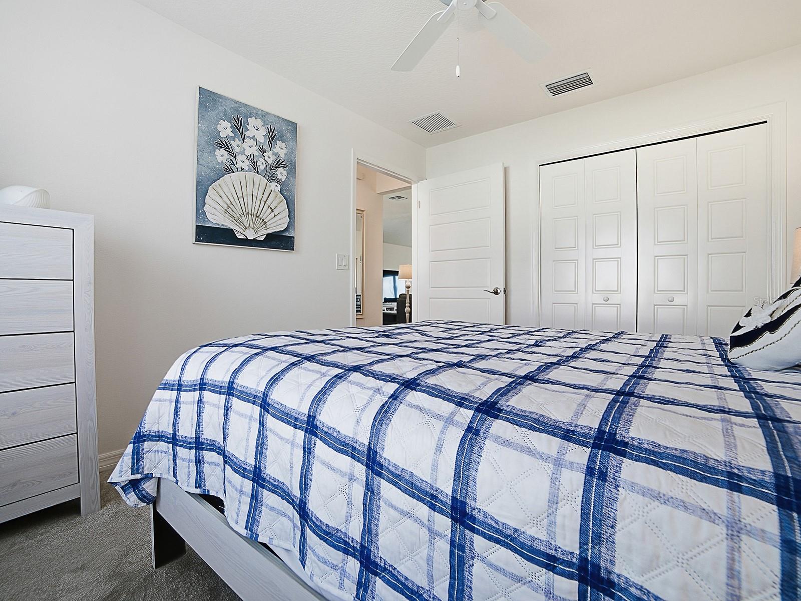 VILLAGES/SOUTHERN OAKS UN 246 - Residential