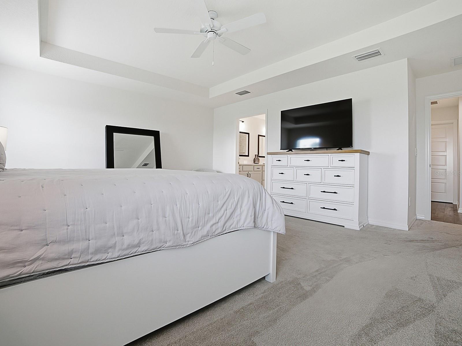 VILLAGES/SOUTHERN OAKS UN 246 - Residential