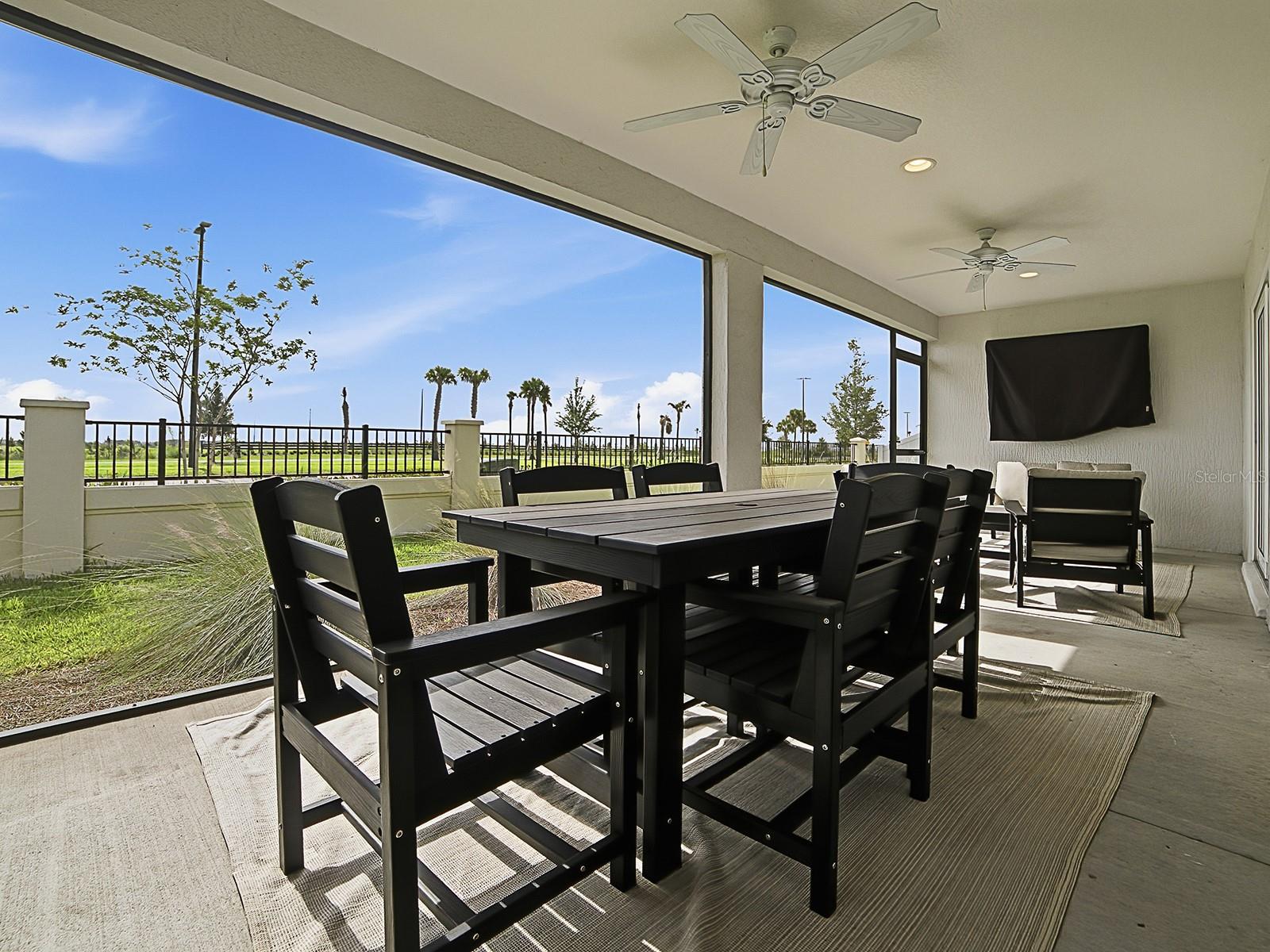 VILLAGES/SOUTHERN OAKS UN 246 - Residential