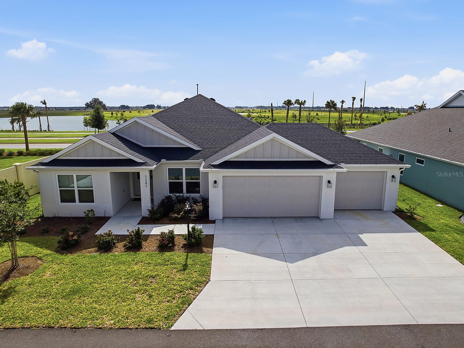 VILLAGES/SOUTHERN OAKS UN 246 - Residential