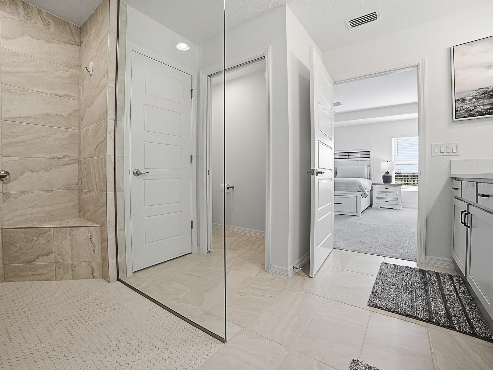 VILLAGES/SOUTHERN OAKS UN 246 - Residential