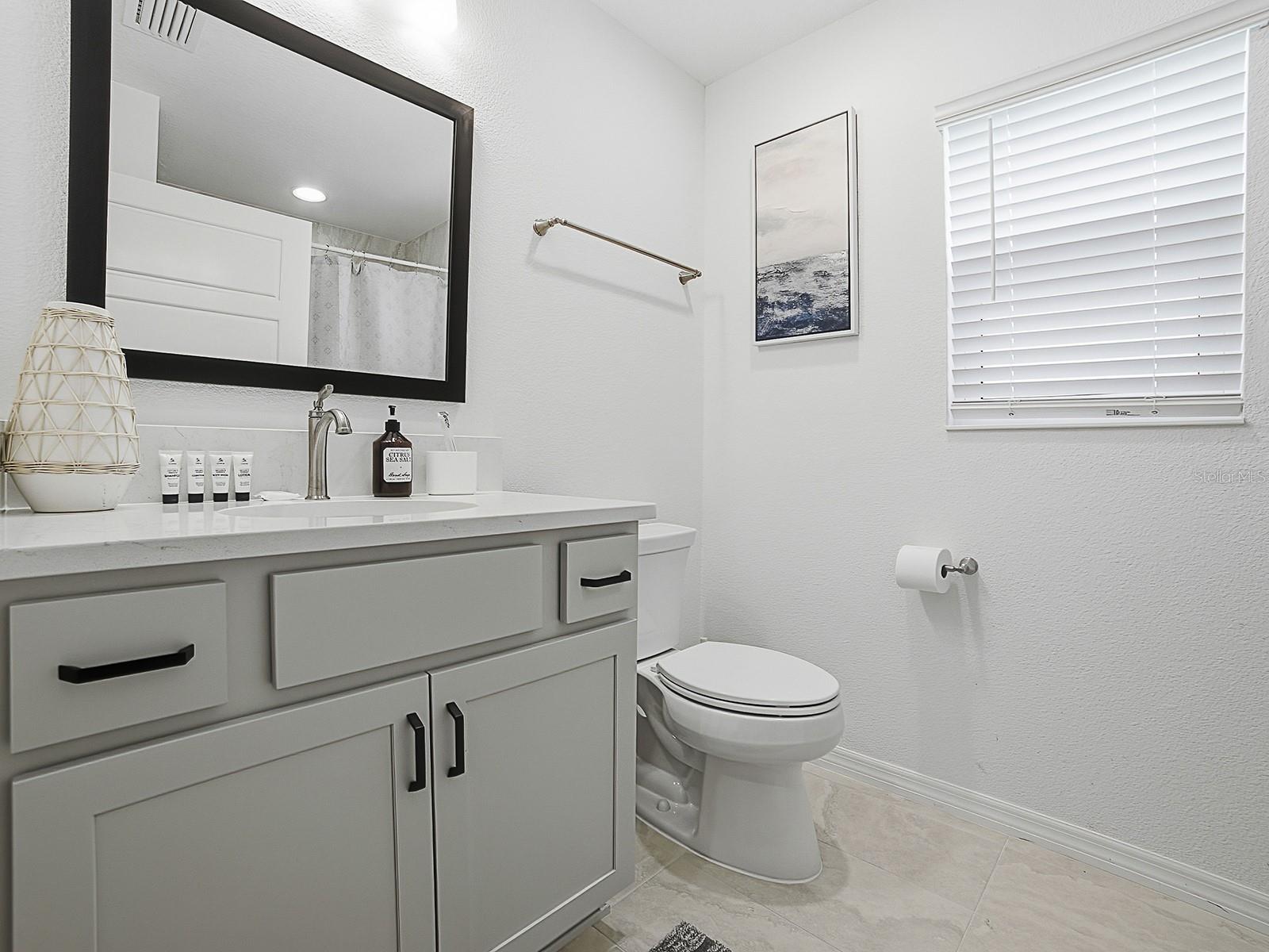 VILLAGES/SOUTHERN OAKS UN 246 - Residential