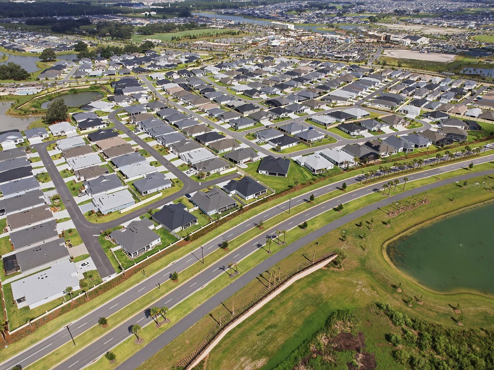 VILLAGES/SOUTHERN OAKS UN 246 - Residential