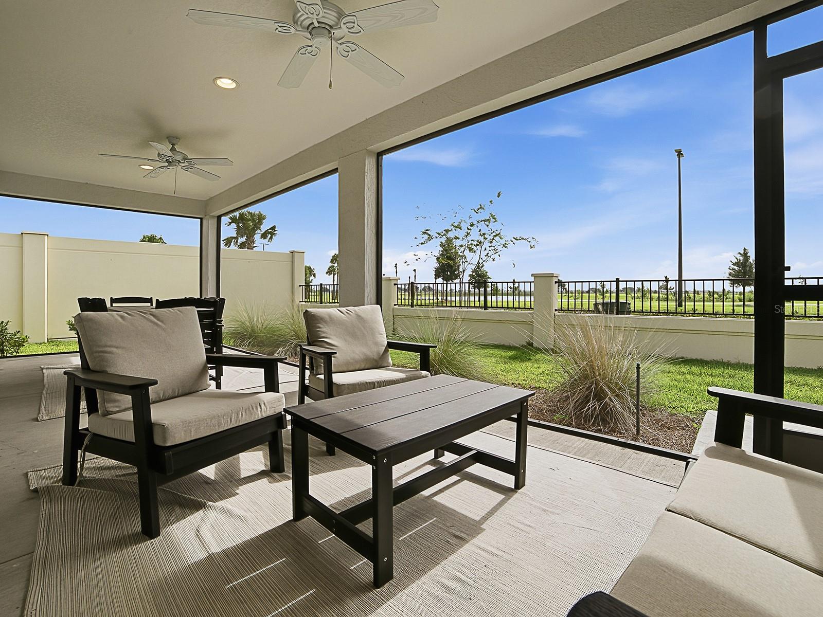 VILLAGES/SOUTHERN OAKS UN 246 - Residential