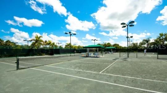 VILLAGEWALK - Residential Lease