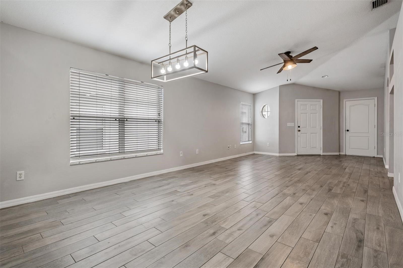 ASBEL CREEK - Residential