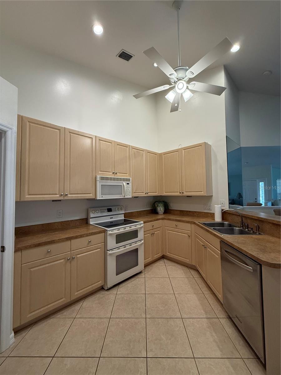 VILLAS OF SABAL TRACE - Residential