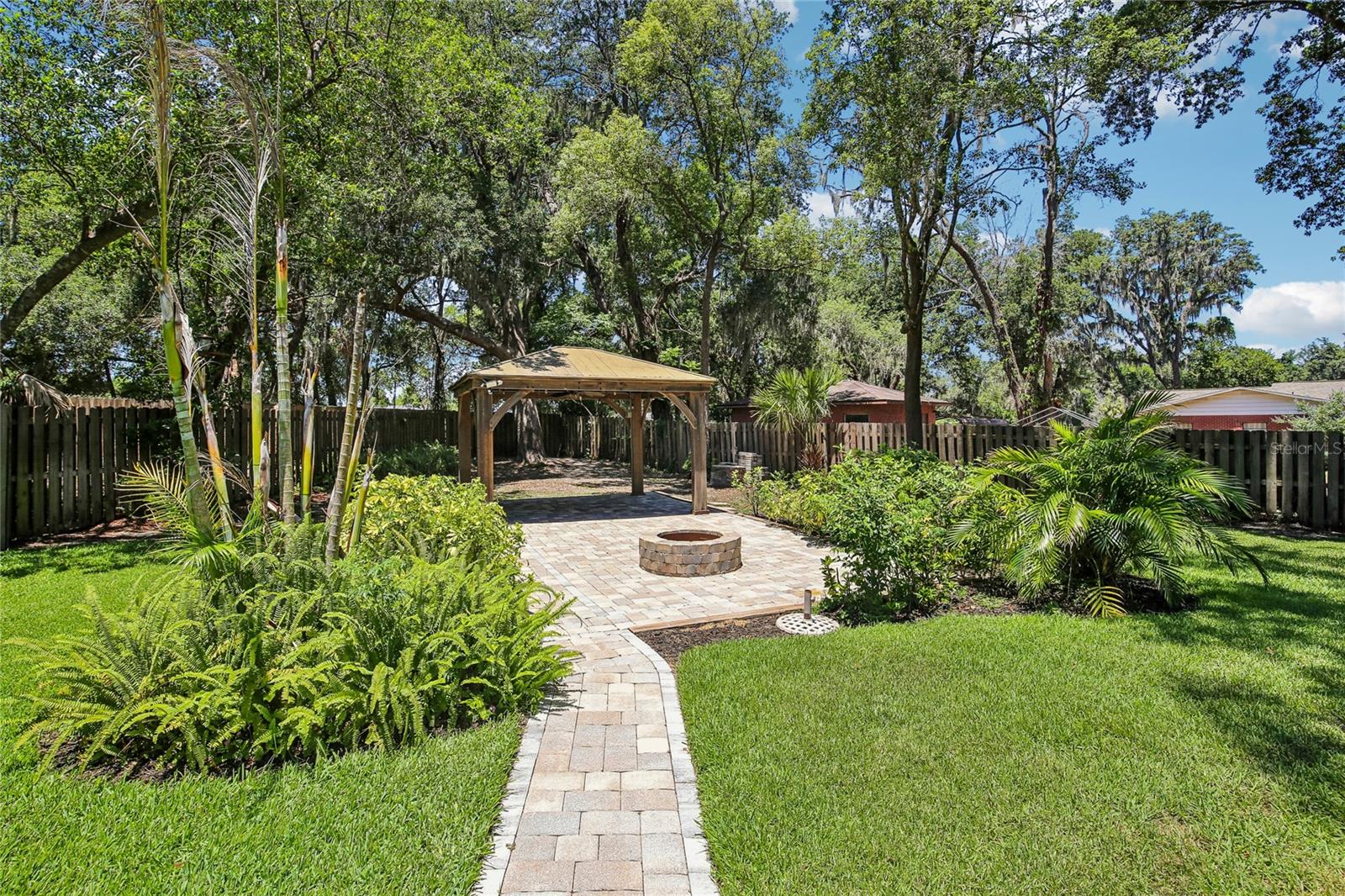 BUCKHORN OAKS UNIT 1 - Residential