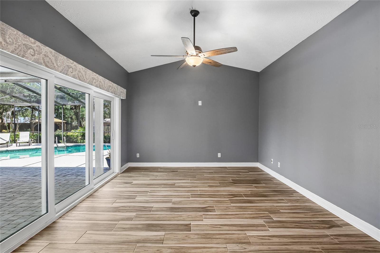 BUCKHORN OAKS UNIT 1 - Residential
