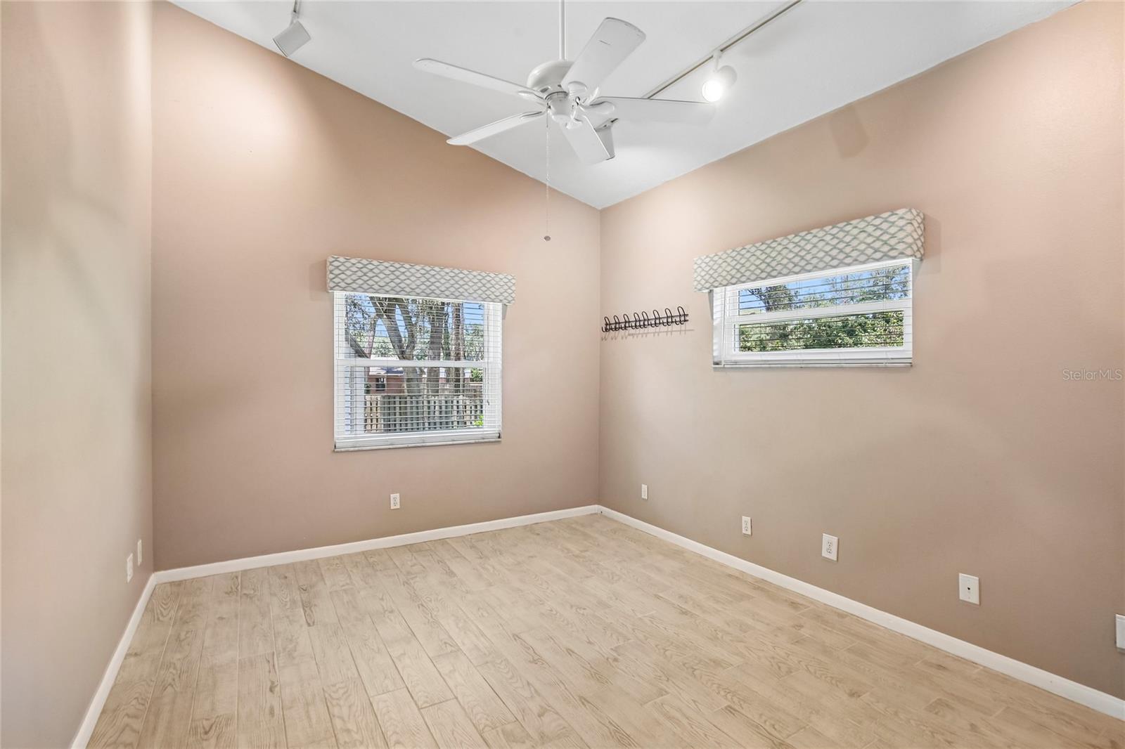 BUCKHORN OAKS UNIT 1 - Residential