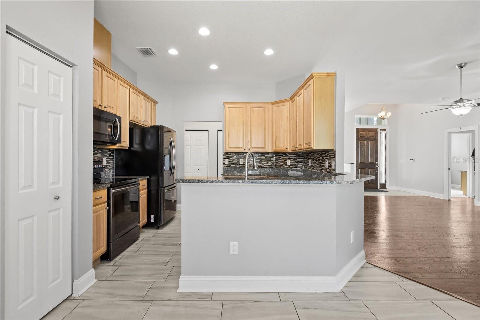 SPRUCE CREEK PRESERVE VI - Residential