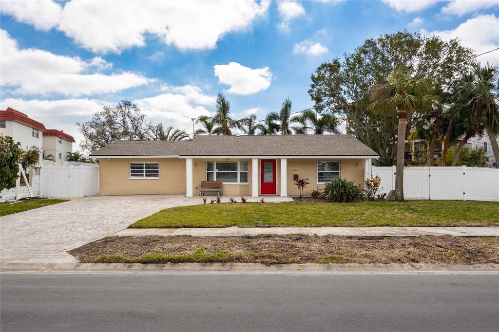 Photo of 1820 Massachusetts Avenue NE, St Petersburg, FL 33703 (MLS # TB8375966)
