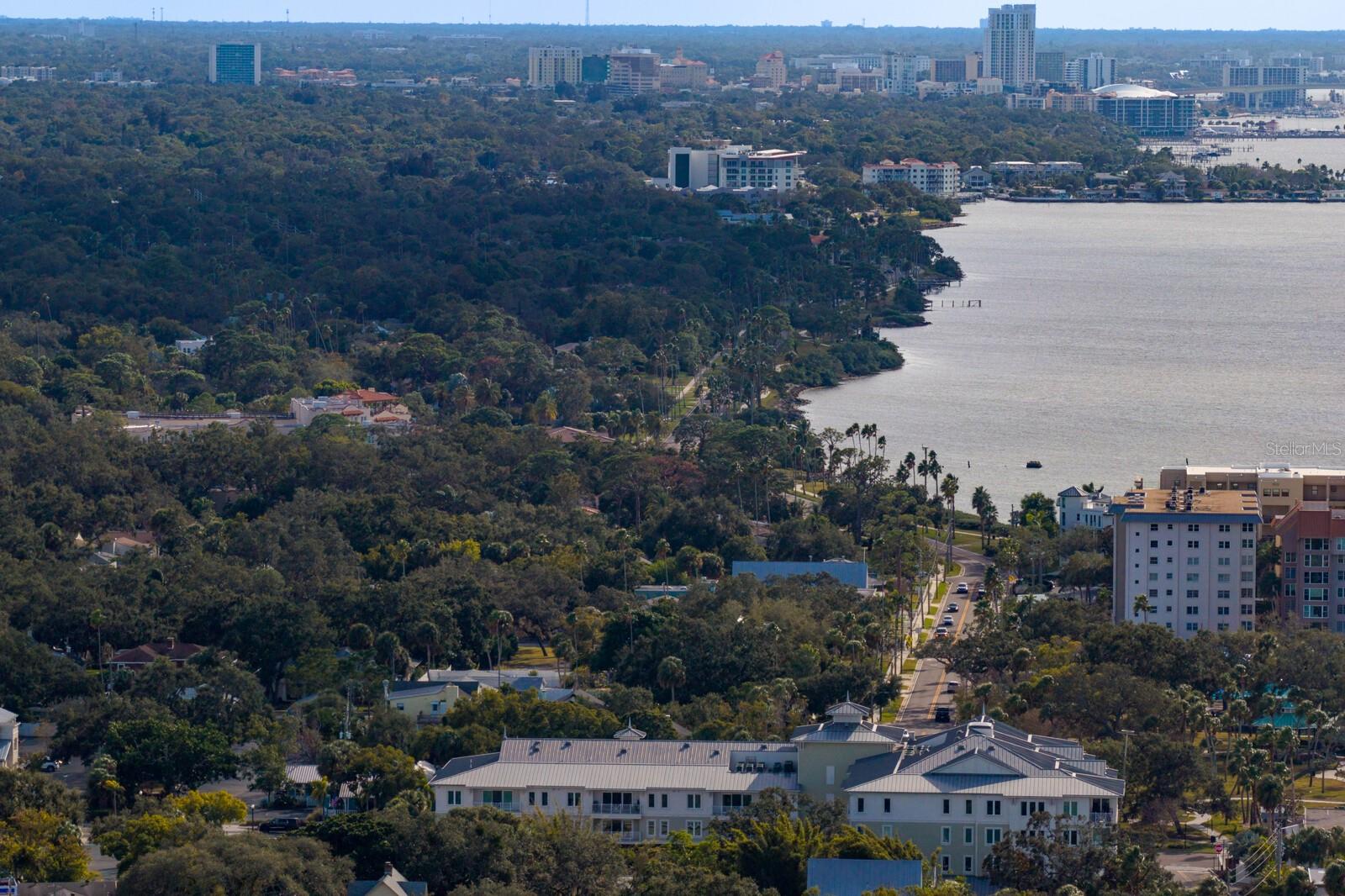 MIRA VISTA TWNHMS - Residential