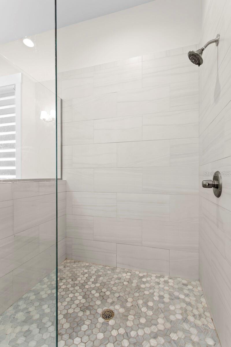 MIRA VISTA TWNHMS - Residential