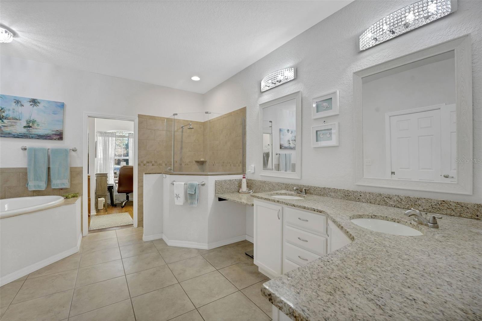 OAKWOOD GOLF CLUB PH 02 - Residential