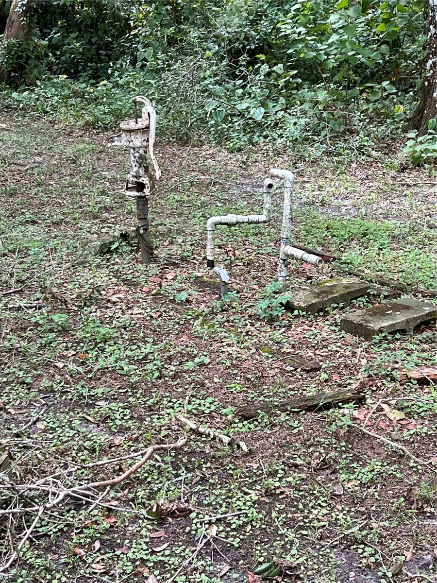 CROOM-A-COOCHEE ESTATES - Land