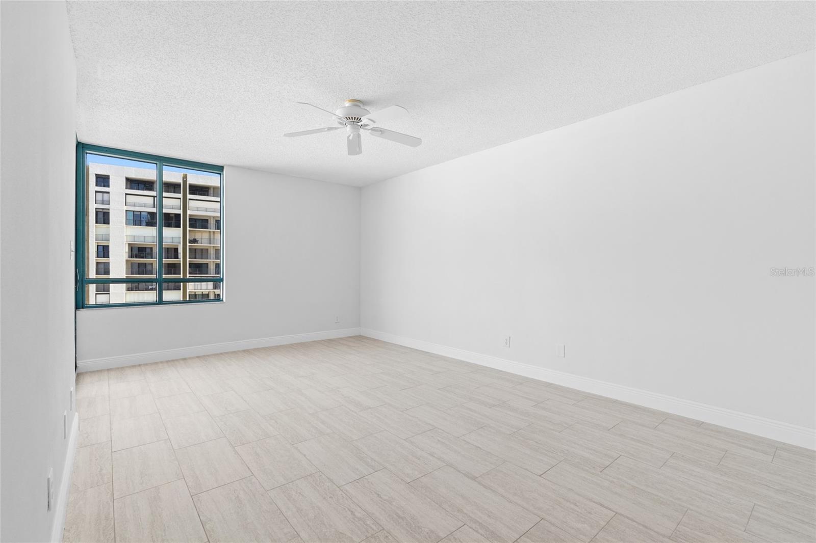 ULTIMAR ONE CONDO - Residential