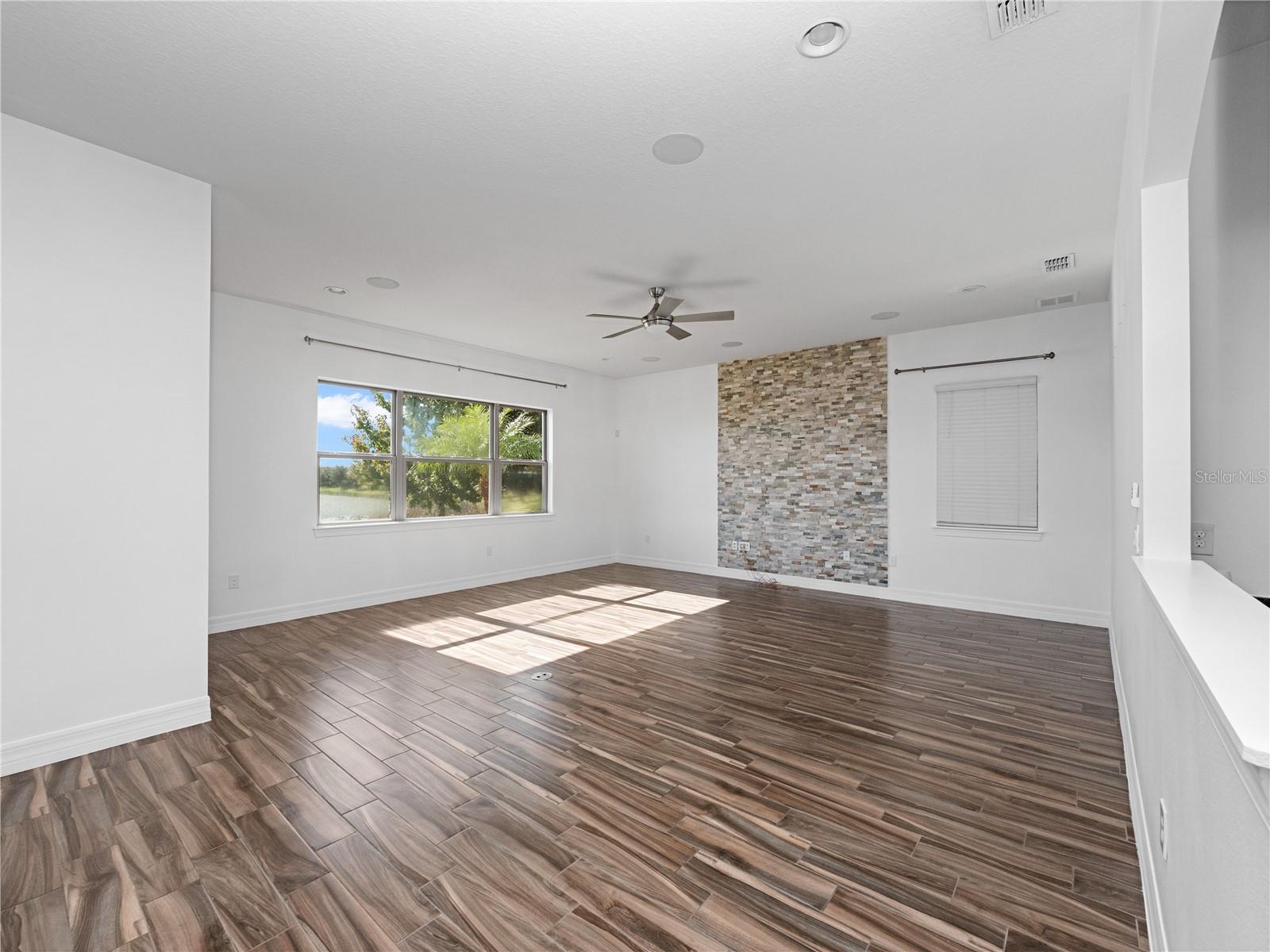 RUBY LK-PH 2 - Residential