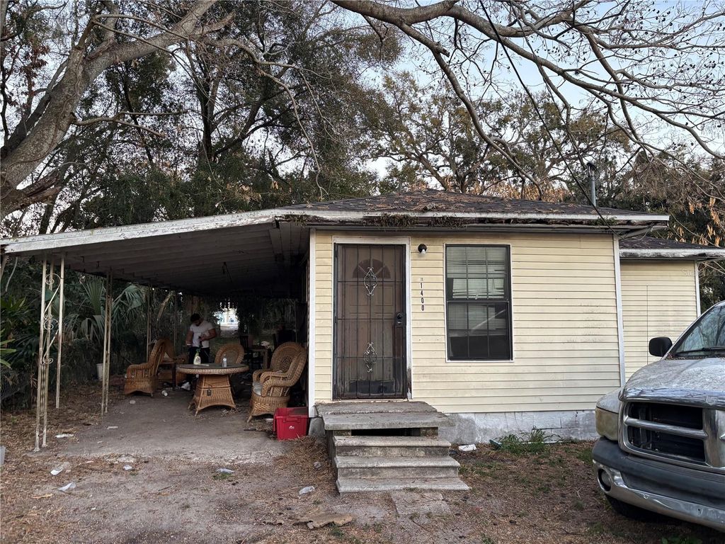 Photo of 1400 6th Street NE, Winter Haven, FL 33881 (MLS # P4938110)