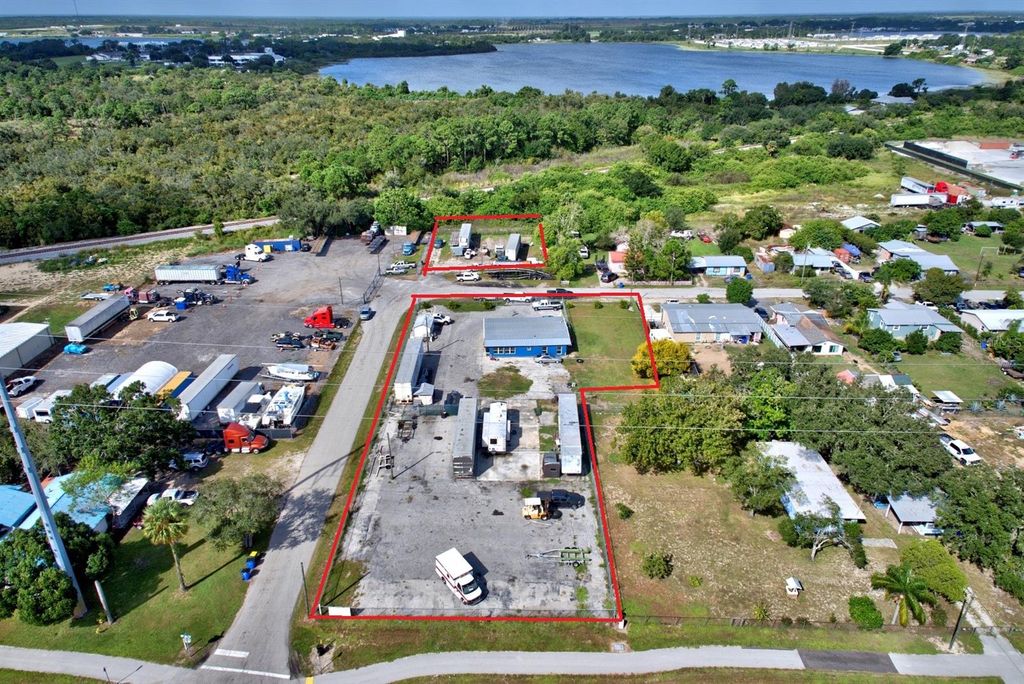 Photo of 1087 Memorial Drive, Avon Park, FL 33825 (MLS # L4956399)