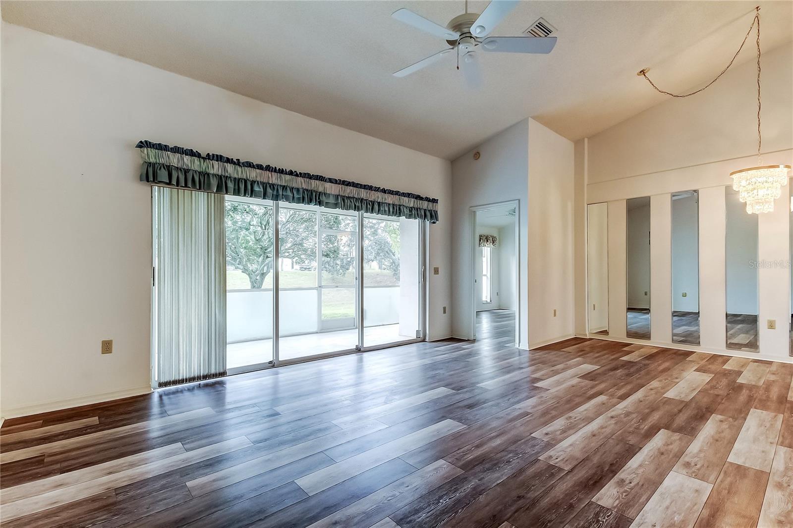 GOLF MEDITERRANEAN VILLAS - Residential