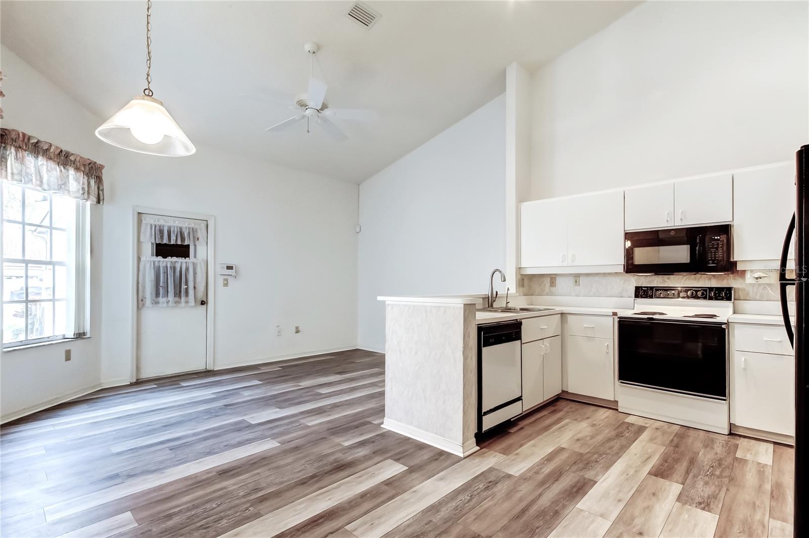 GOLF MEDITERRANEAN VILLAS - Residential