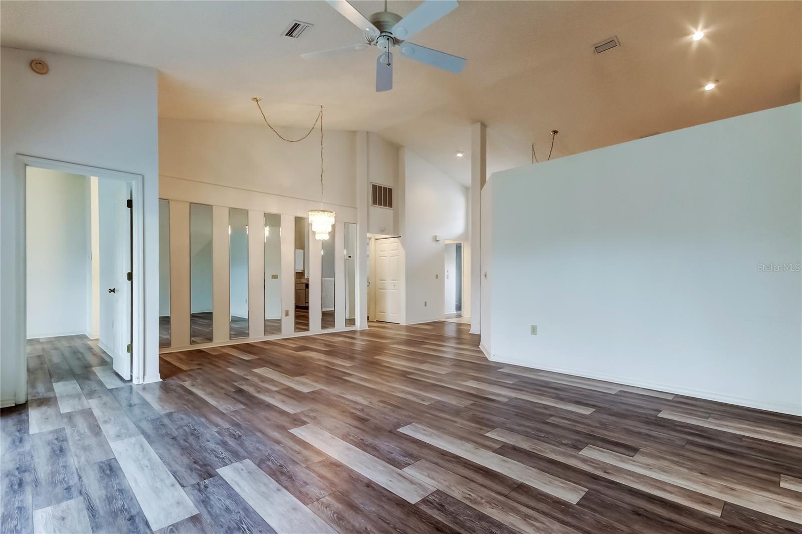 GOLF MEDITERRANEAN VILLAS - Residential