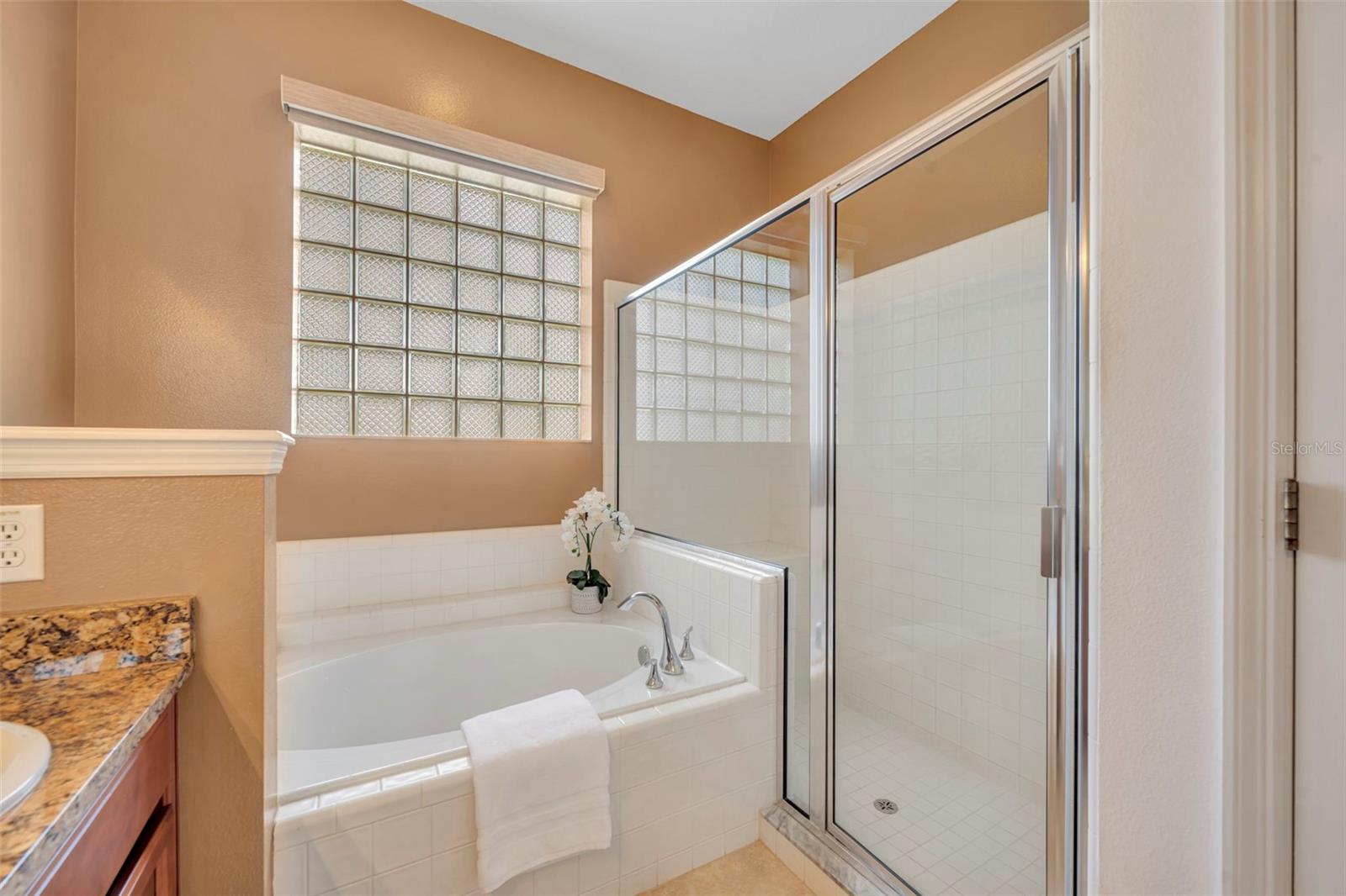 DAVENPORT GLEN - Residential