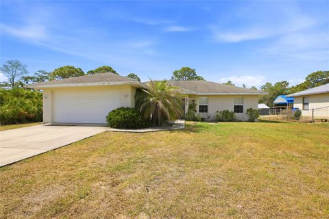 Photo of 1427 Crossview Street, Lake Placid, FL 33852 (MLS # TB8507215)