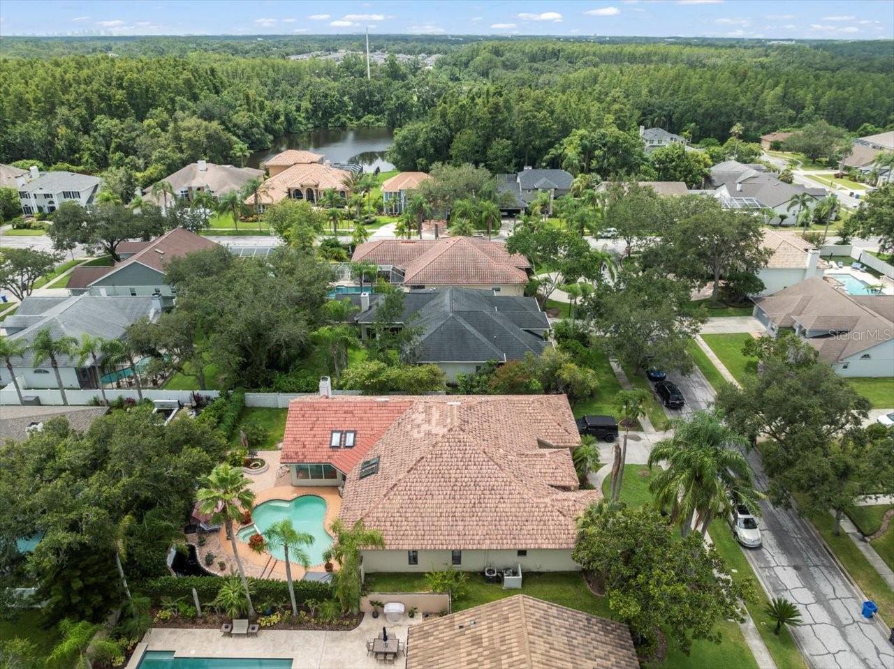 VILLAGE WOOD - Residential