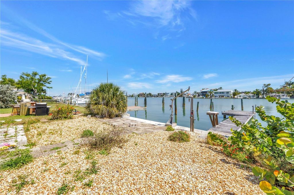 Photo of 14045 E Parsley Drive, Madeira Beach, FL 33708 (MLS # TB8498935)