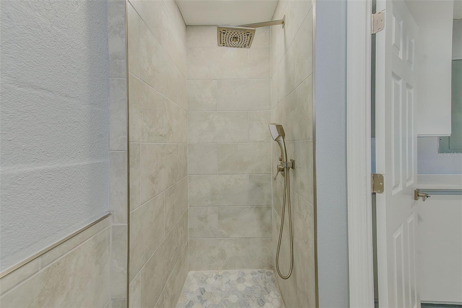 APOLLO BEACH UNIT ONE PT ONE - Residential